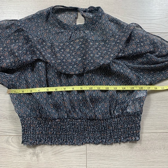 Zara Metallic Thread Printed Crop Blouse - Picture 11 of 12